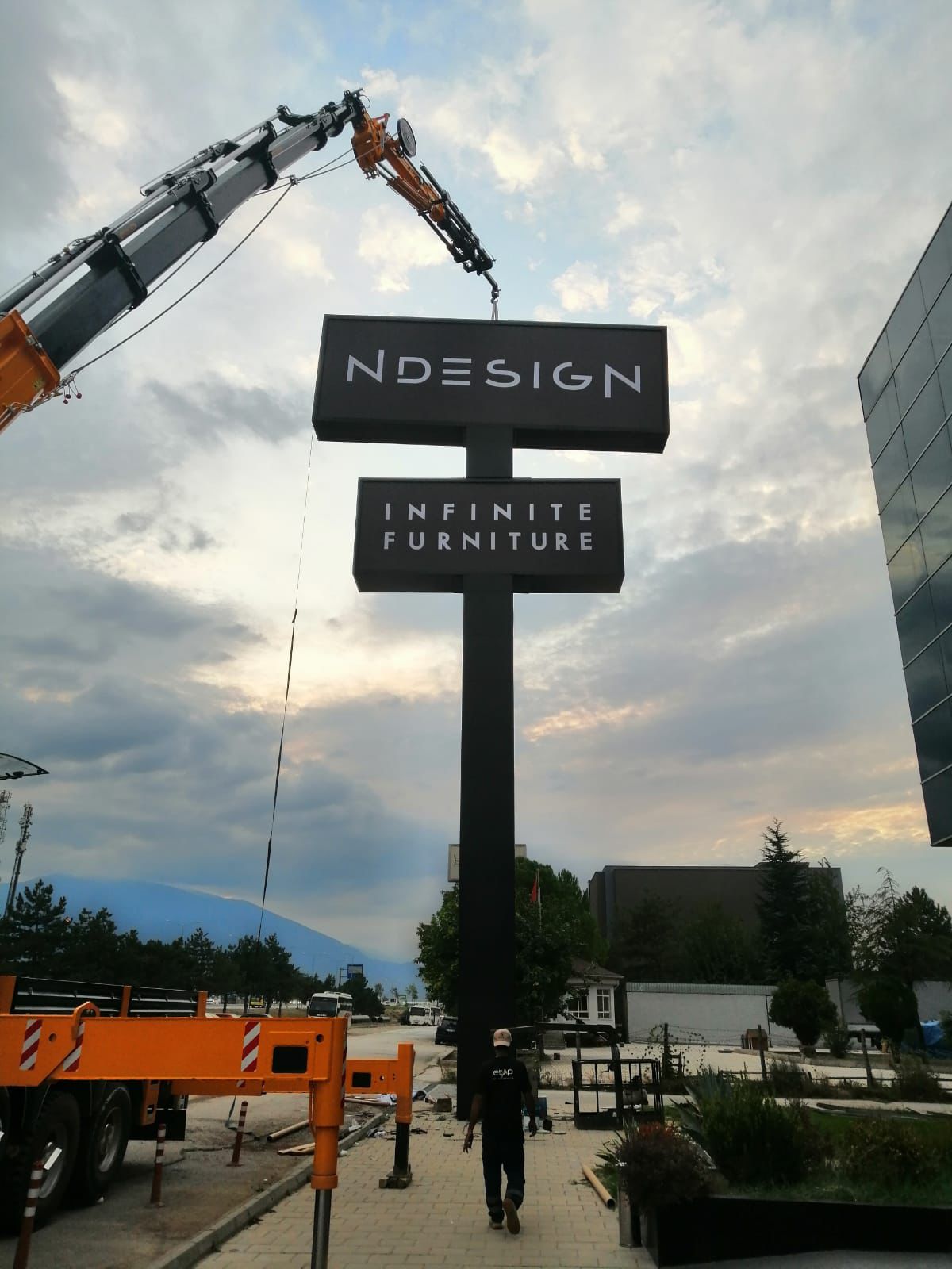 NDESİGN - ANKARA TOTEM TABELA