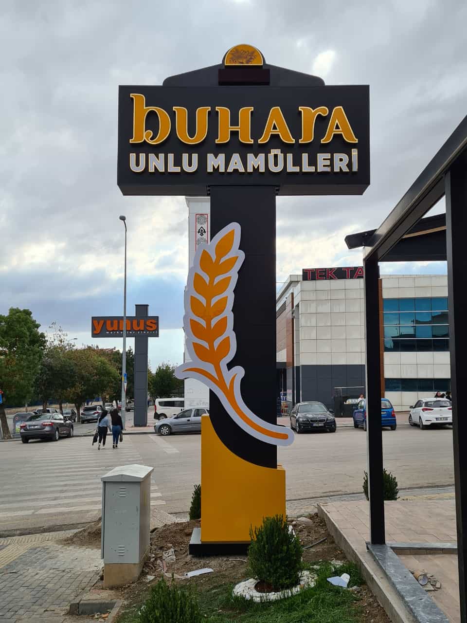 BUHARA - POLATLI DEKORATİF TOTEM TABELA