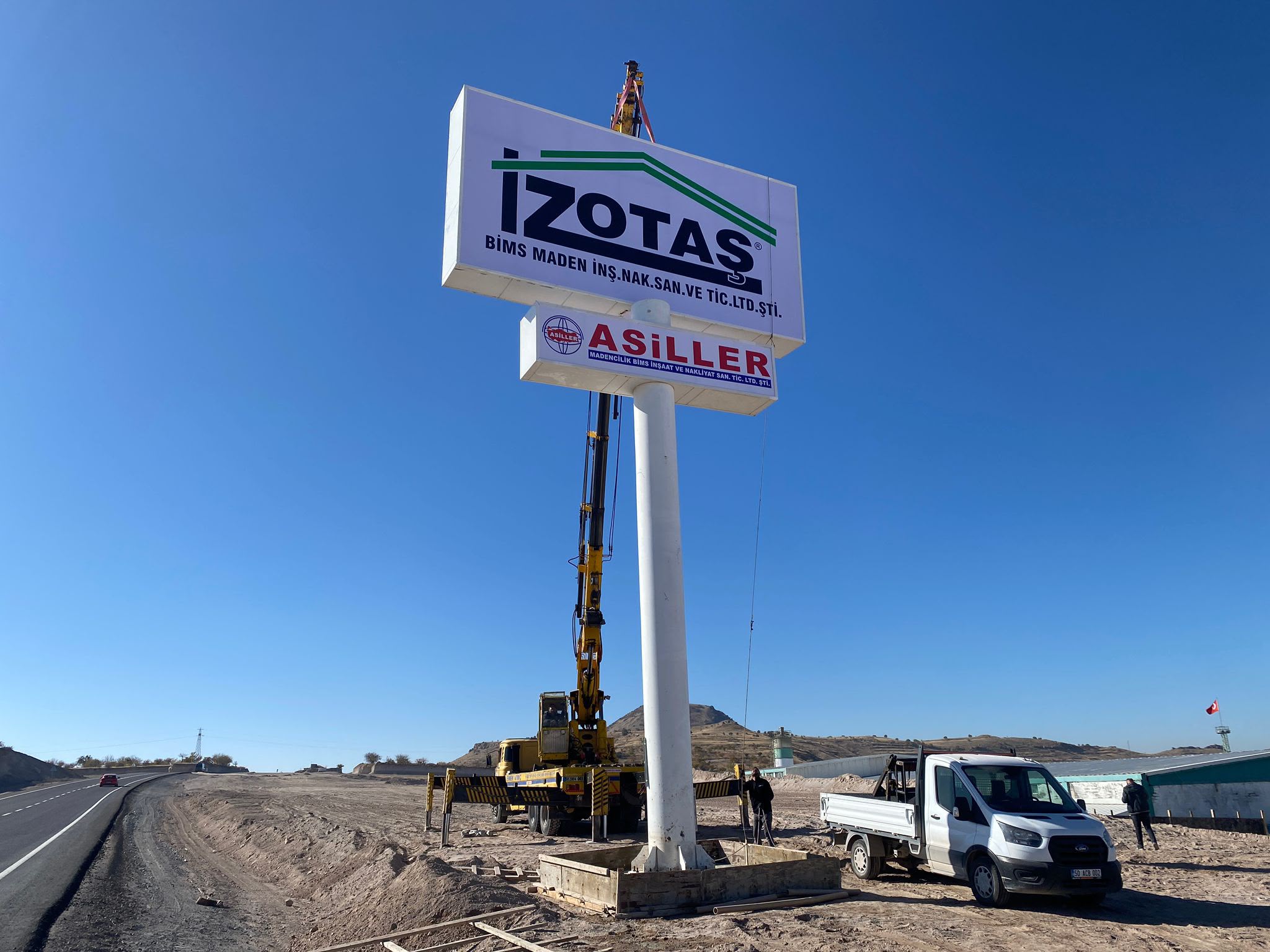 İZOTAŞ BİMS - NEVŞEHİR TOTEM TABELA